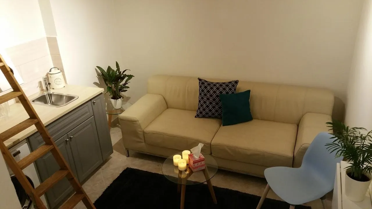 פראג Cozy Private Apartment In The City Center