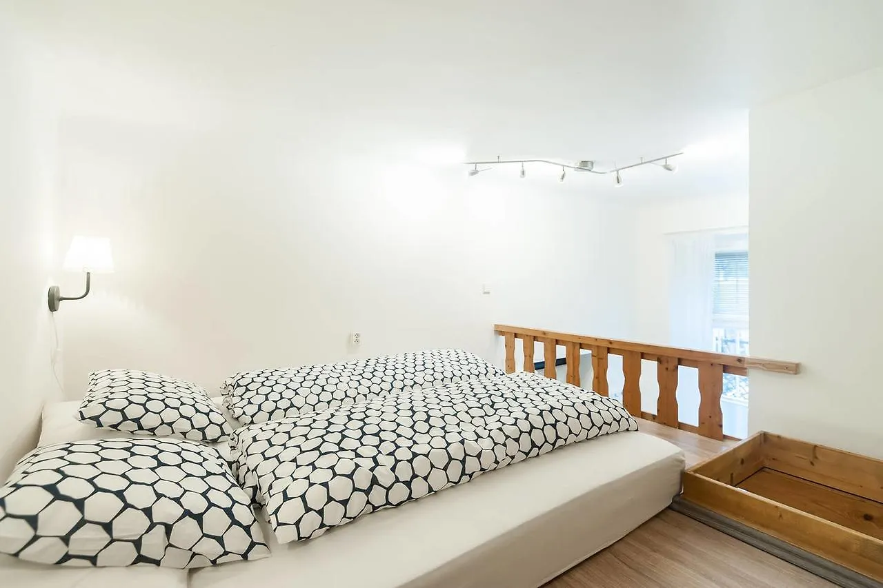 פראג Cozy Private Apartment In The City Center
